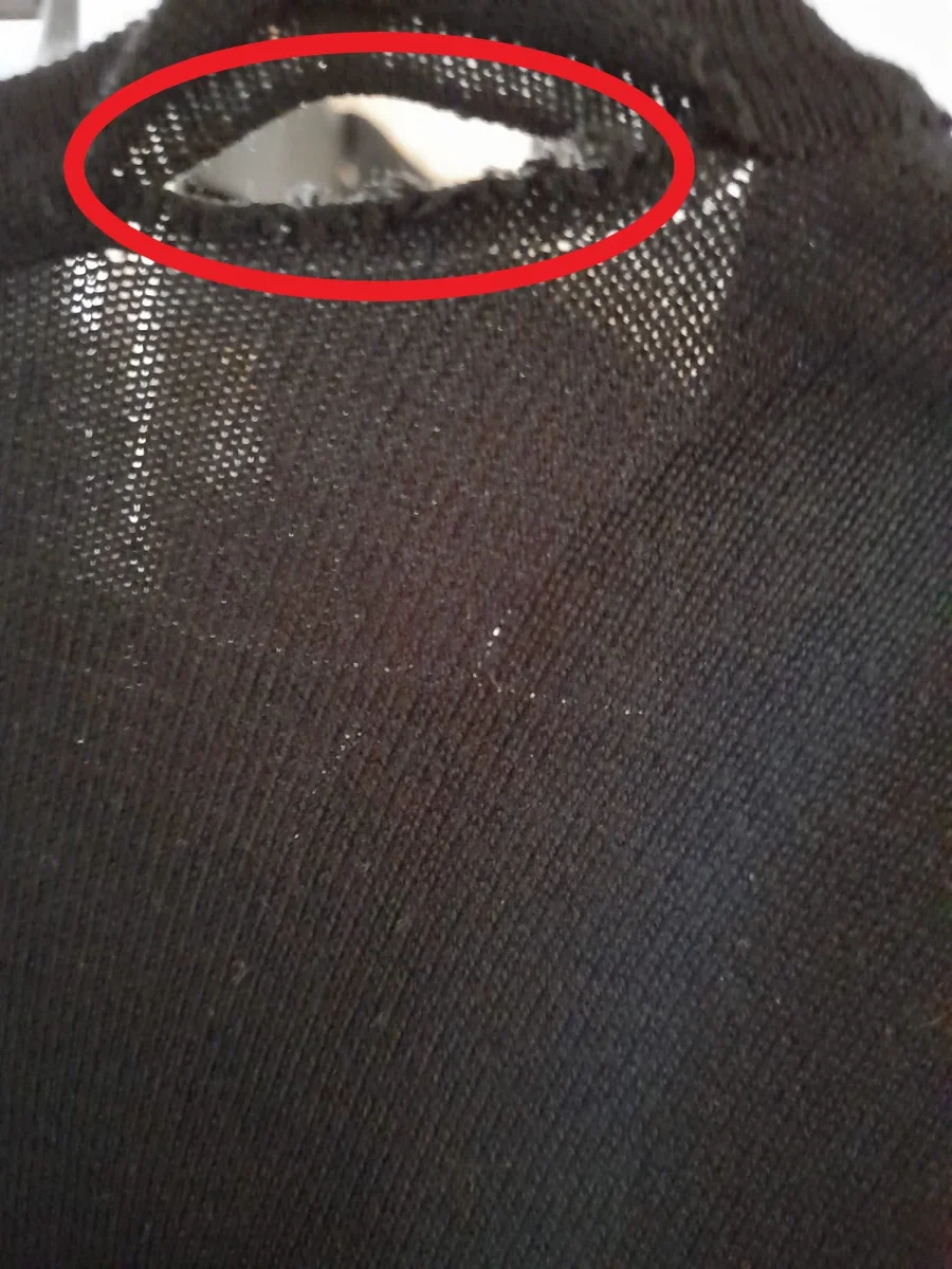 REBECA NEGRA DKNY ( TARA DESCOSIDO EN CUELLO ) - Imagen 3