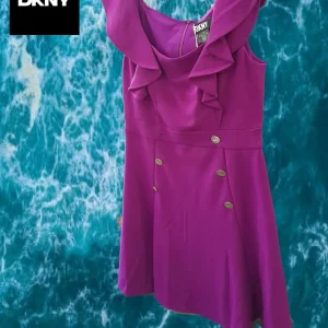 VESTIDO MORADO MIDI CON TIRANTES DKNY( TARA FALTA BOTON )
