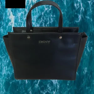 BOLSO PEQUEÑO NEGRO PIEL CON ASAS DE MANO DKNY ( TARA ROTO ENGANCHE ASA Y FALTA ASA LARGA )