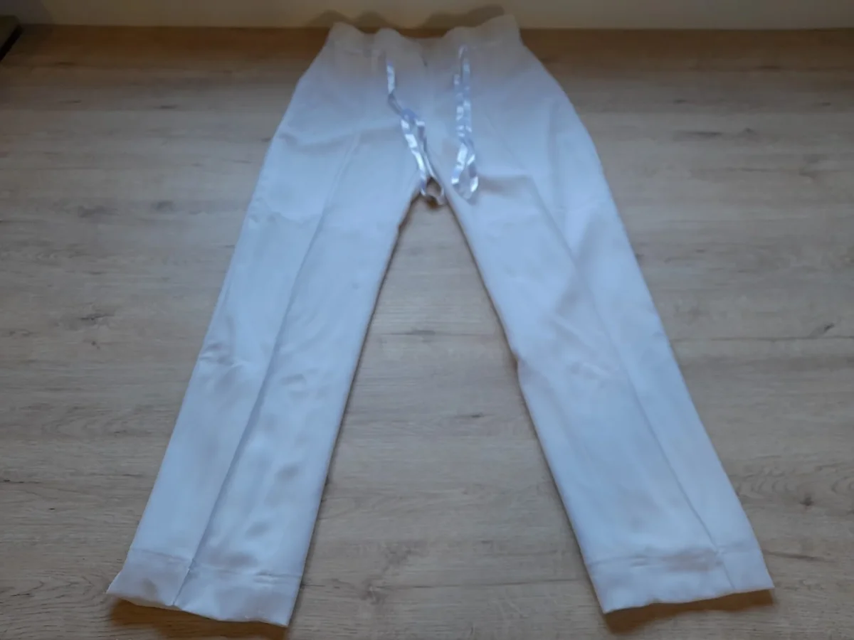 PANTALÓN BLANCO MUJER DE VESTIR CON FORRO Y LAZO PARA CINTURA - Imagen 2