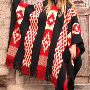 PONCHO ATADO A040 – UN PAÑO TRAMA FINA, URDIMBRE FINA – SOLO POR PEDIDO