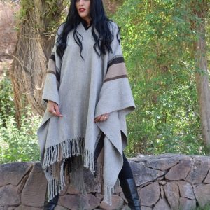 PONCHO DE LLAMA L045 – UN PAÑO – SOLO POR PEDIDO