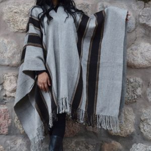 PONCHO DE LLAMA L047 – UN PAÑO – SOLO POR PEDIDO