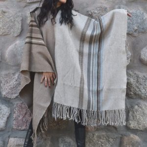 PONCHO DE LLAMA L048 – UN PAÑO – SOLO POR PEDIDO