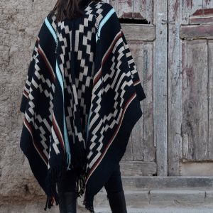 PONCHO ATADO A097 – UN PAÑO. TRAMA FINA, URDIMBRE FINA