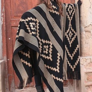 PONCHO ATADO A185 – UN PAÑO. TRAMA FINA, URDIMBRE FINA  – SOLO POR PEDIDO