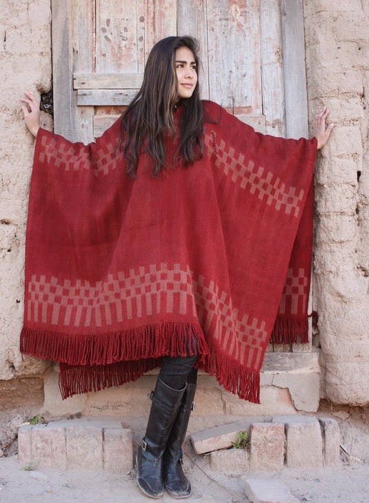 PONCHO ATADO A203 – UN PAÑO TRAMA FINA, URDIMBRE FINA