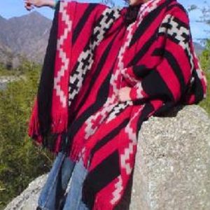PONCHO ATADO A208 – UN PAÑO TRAMA FINA, URDIMBRE FINA