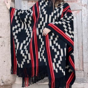 PONCHO ATADO A038 – UN PAÑO TRAMA FINA, URDIMBRE FINA – SOLO POR PEDIDO