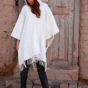 PONCHO DE LLAMA L100 CON CAPUCHA  – SOLO POR PEDIDO