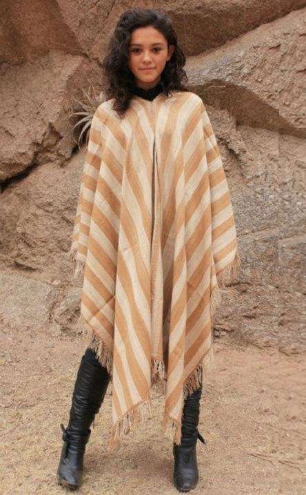 PONCHO DE VICUÑA V232 HILADO FINO, LISTADO – SOLO POR PEDIDO