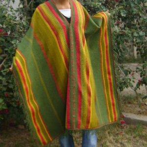 PONCHO DE OVEJA O539 RECREACIÓN ALTOPERUANO – SOLO POR PEDIDO