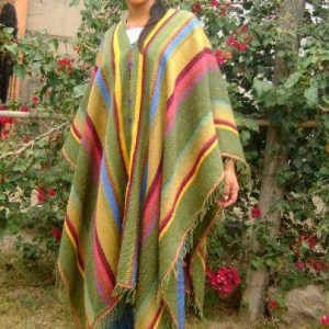 PONCHO DE OVEJA O543 RECREACIÓN ALTOPERUANO – SOLO POR PEDIDO