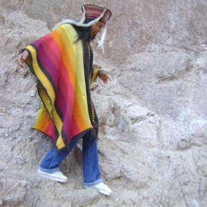 PONCHO DE OVEJA O548 RECREACIÓN ALTOPERUANO – SOLO POR PEDIDO