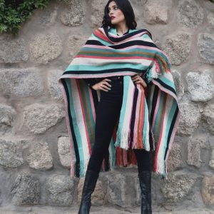 RUANA DE OVEJA R004 – DISPONIBLE