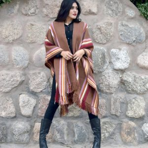 RUANA DE OVEJA R010 – DISPONIBLE