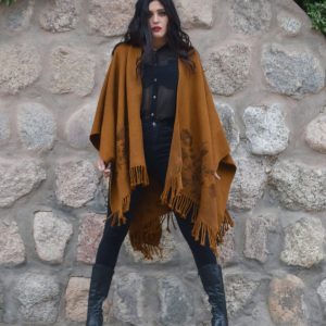 RUANA DE OVEJA R112 – DISPONIBLE