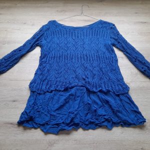 JERSEY PUNTO FINO AZUL CON DETALLES DE VOLANETES
