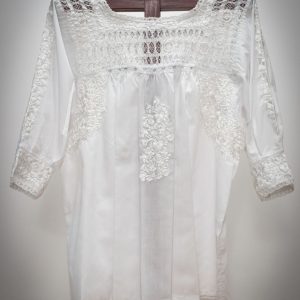 Blusa Blanca Bordada