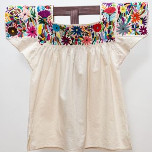 Blusa Blanca de Manta Manga Corta