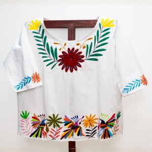 Blusa de Manta Blanca con Manga de Tres Cuartos
