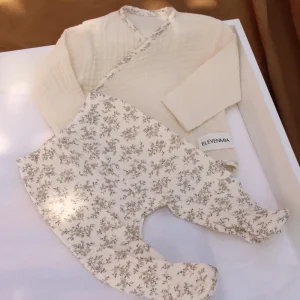 Conjunto Camisa Cruzada Gasa Cruda + Polainas Gasa Mía