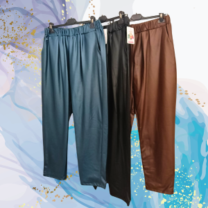 Pantalón polipiel curvy liso